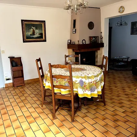 Maison Charmante A Proche Et Port بيت للعطل *